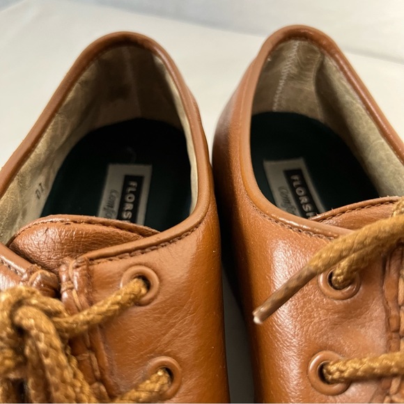 Vintage 70s Florsheim Comfortech men’s 9EEE beige leather derbies rubber soles - Picture 9 of 16